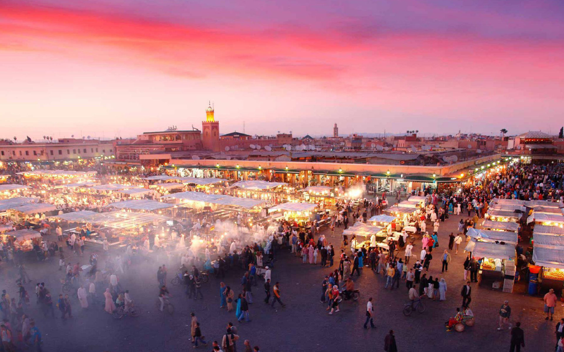 Tour privato di 7 giorni da Casablanca a Marrakech e Merzouga via Chefchaouen